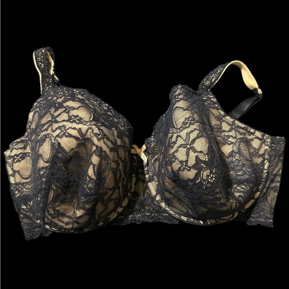 Cacique Lace Underwire Bra - Black and Cream